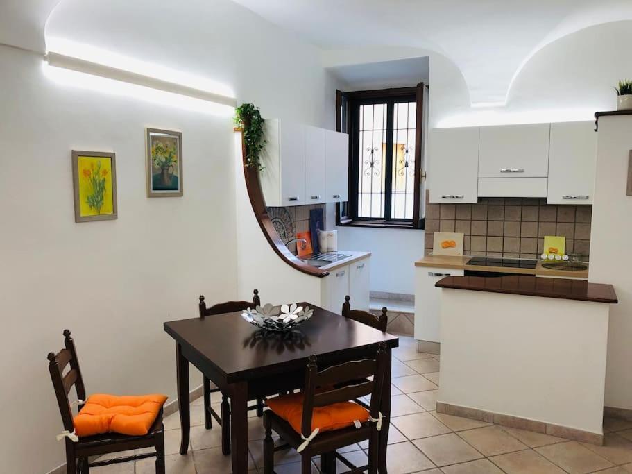 Appartement The House Of The Poet à Civitavecchia Extérieur photo