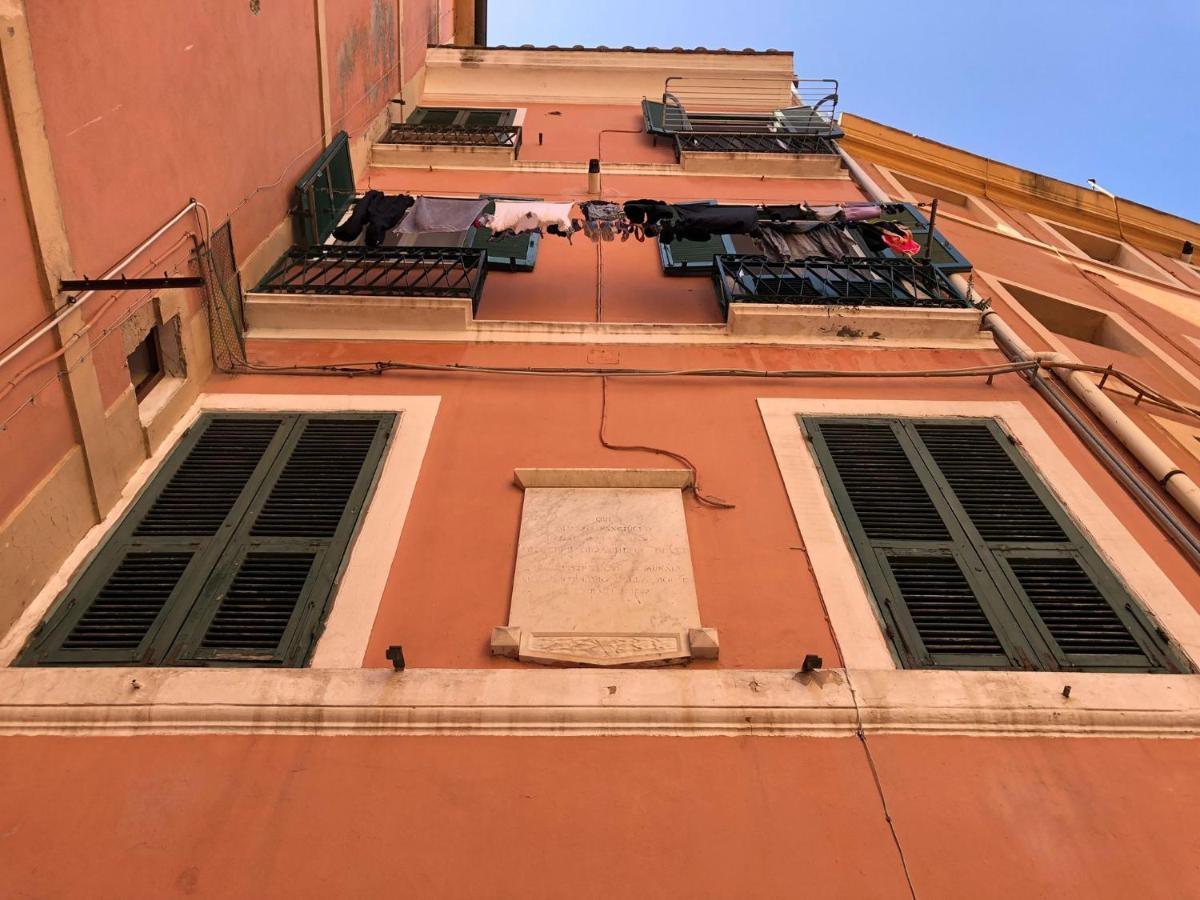 Appartement The House Of The Poet à Civitavecchia Extérieur photo